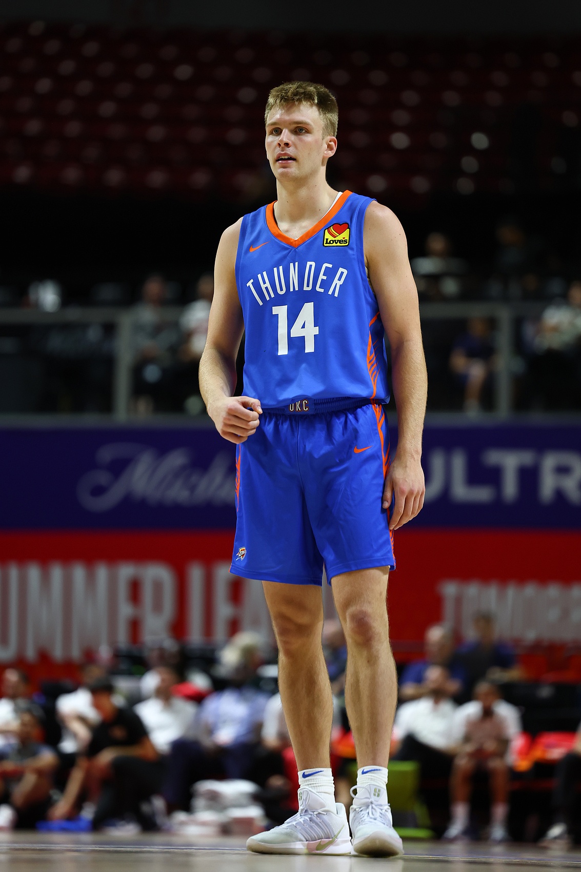 夏联雷霆79-104负勇士，16号秀斯特尔茨10中5得13分0失误