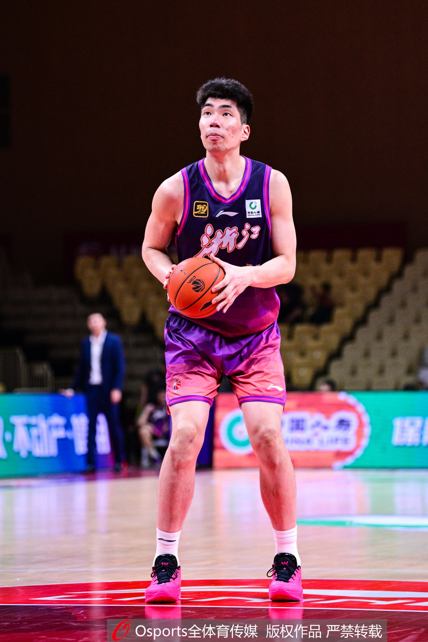 余嘉豪结束欧洲历练正式回归浙江男篮 余嘉豪结束欧洲历练正式回归浙江男篮