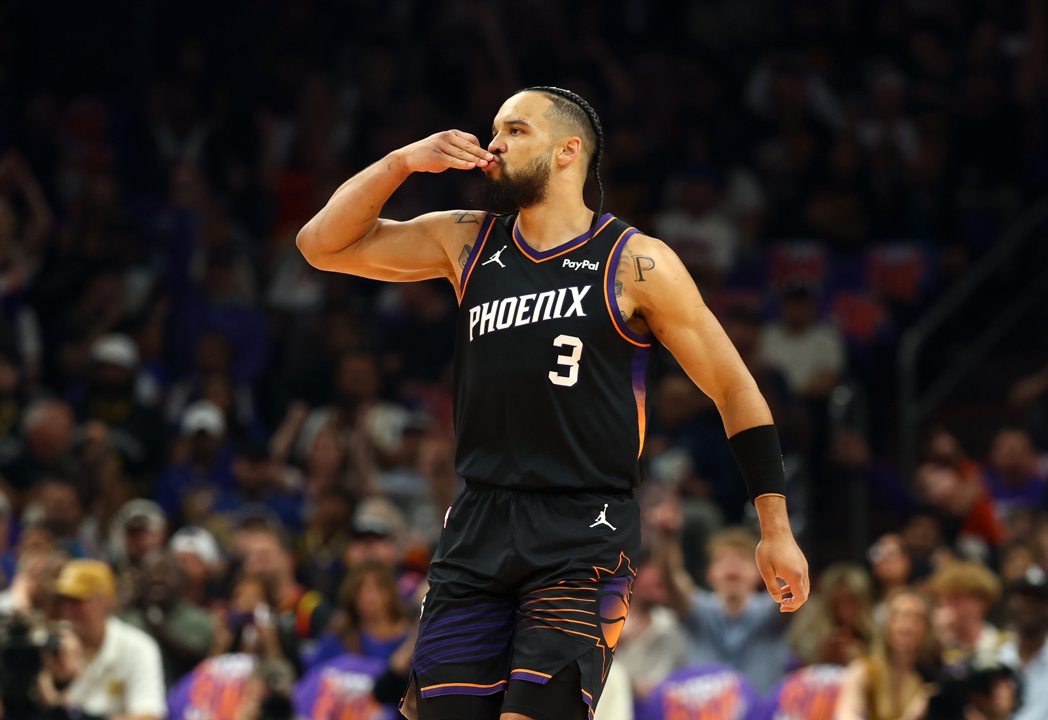 格林播客约战巴特勒:他有些言论我不太喜欢