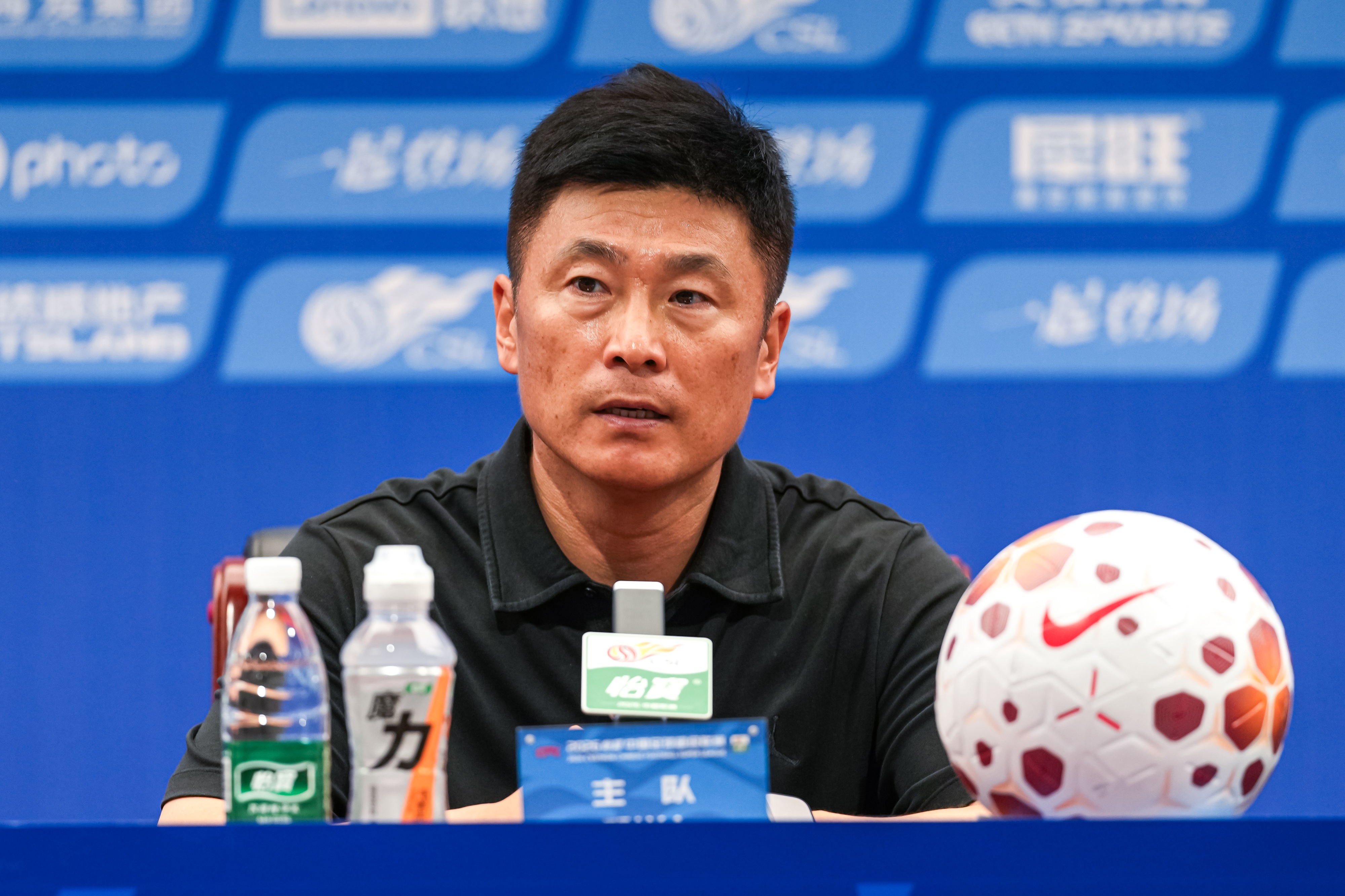 大连英博残阵逼平海港 李国旭:年轻球员是未来 大连英博残阵逼平海港 李国旭:年轻球员是未来