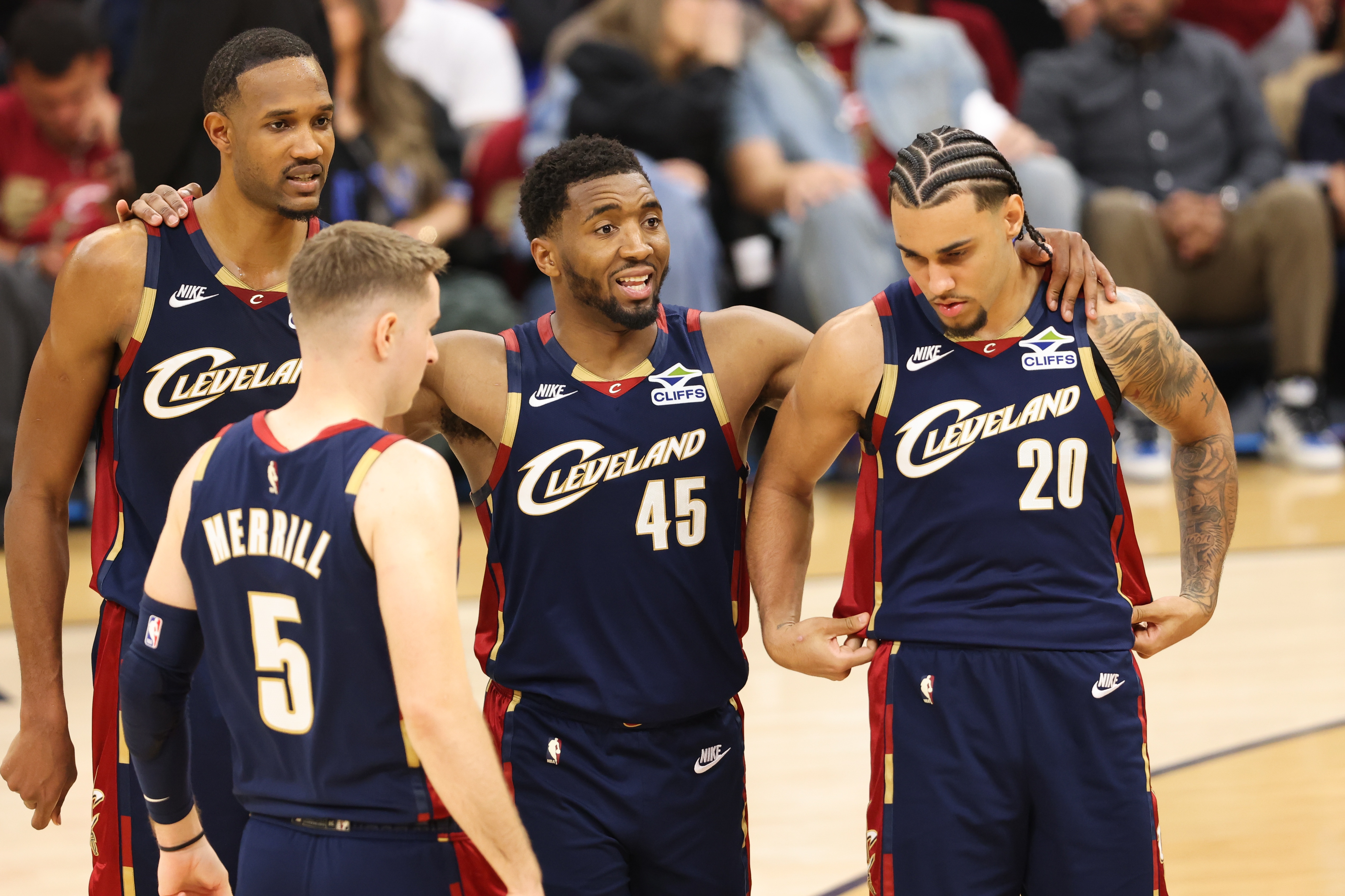 巧合？骑士等待老詹时失去韦德&埃利斯 最终得到富保罗旗下沃特森