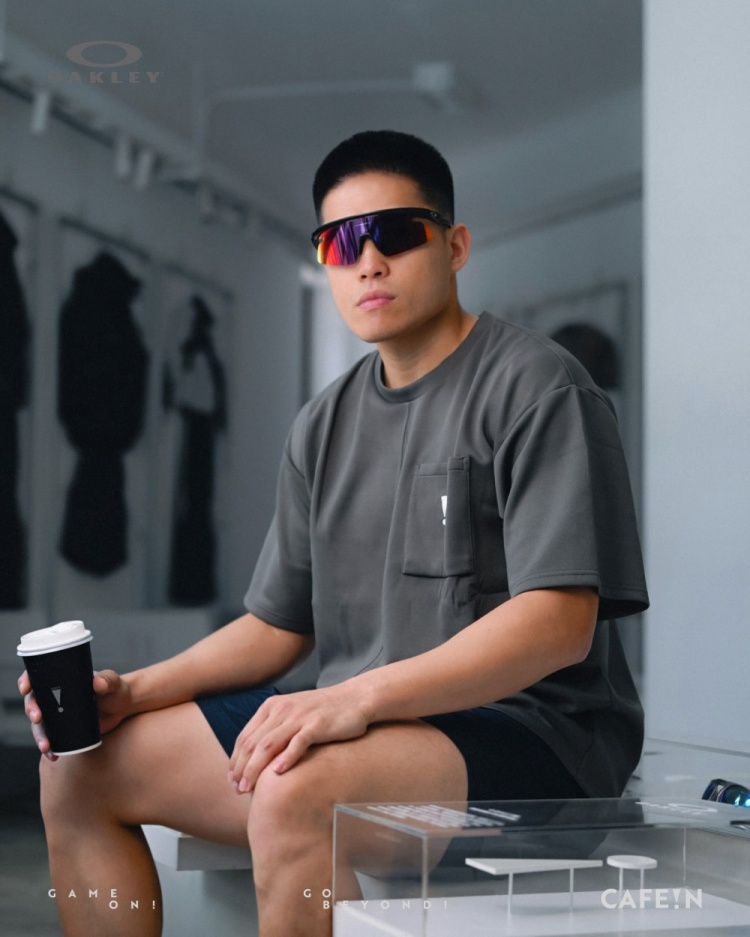北费里比VS巴顿镇老男孩直播在线观看